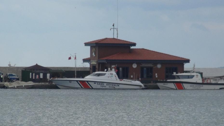 Silivri'de Batan Gemide 9 Mürettebat Kayboldu: Arama Kurtarma Çalışmaları Devam Ediyor