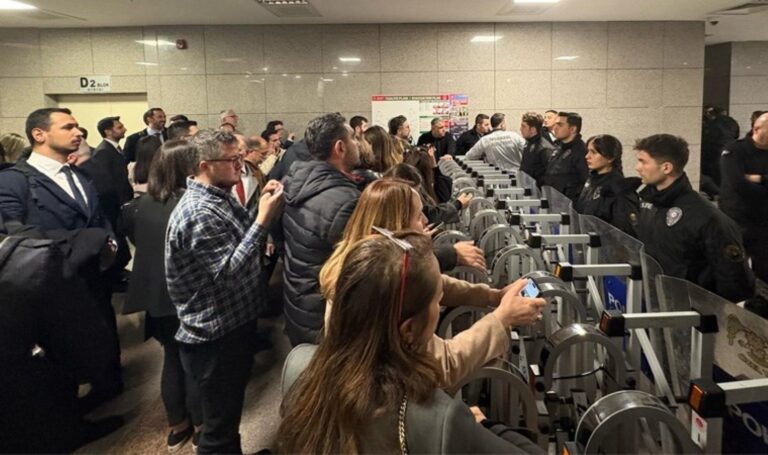 İmamoğlu’nun tutuklanması talep edilmişti… İBB’ye yönelik operasyonda 61 kişi tutuklamaya sevk edildi – Son Dakika Siyaset Haberleri