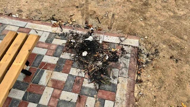 Yeni açılan park vandalların hedefi oldu 4